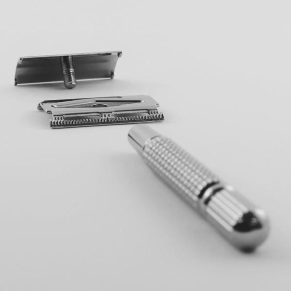 Albatross brand eco friendly plastic-free stainless steel flagship butterfly safety razor in three pieces.