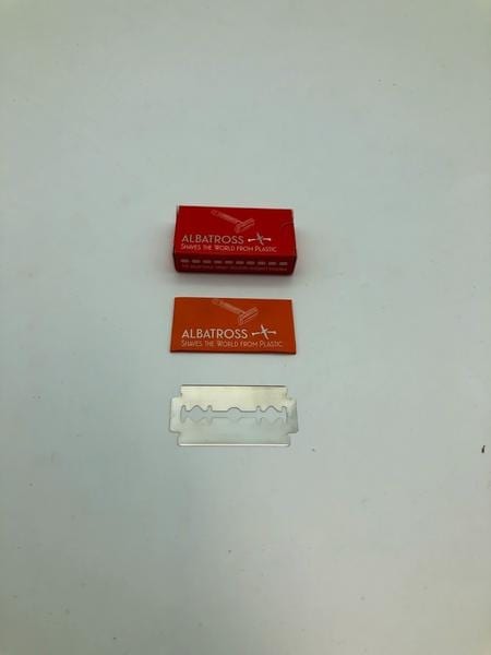Albatross brand environmentally friendly raw razor blade replacement 10 pack with blade box wrapper.