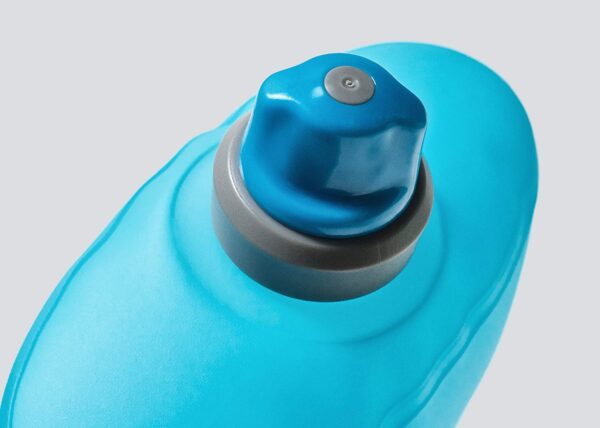 Close up blue nozzle display from reusable Hydrapak brand slim easy-hold collapsible 1 liter stow hydration bottle.