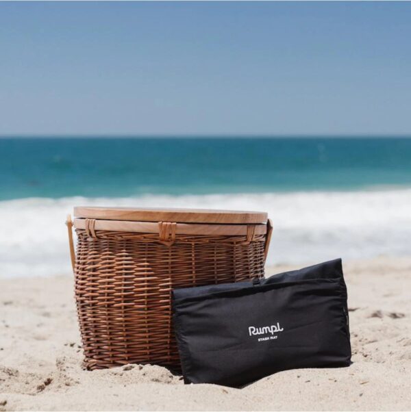 Carry case for foldable Everywhere Mat and ground cover at the beach